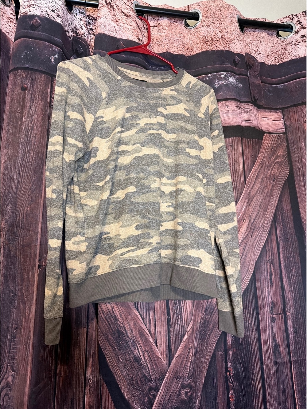 Lucky Brand Medium Camouflage Pattern Sweater